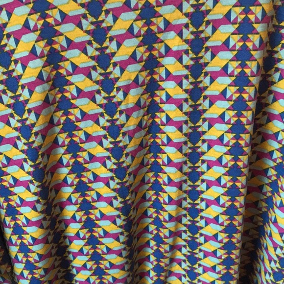 NWT Irma LuLaRoe Top - Picture 3 of 5